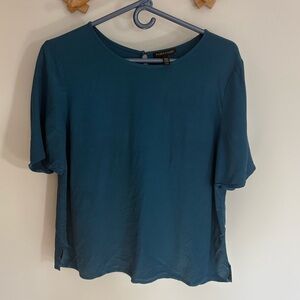 Eileen Fisher Shirt Womens Medium Blue Tencel Viscose Crepe Top Keyhole